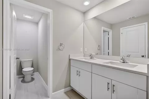 Entry Way - 5610 SEdgewater Cir, Stuart, FL 34997 photo 9 of 11