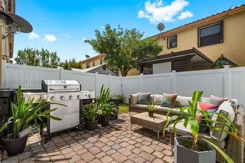 Exterior - 9380 W 33rd Ln, Hialeah, FL 33018 photo 2 of 2