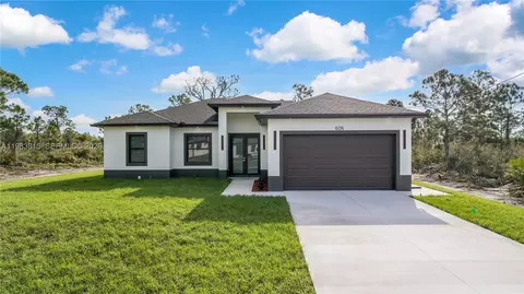 606 Johns Ave, Lehigh Acres, FL 33972