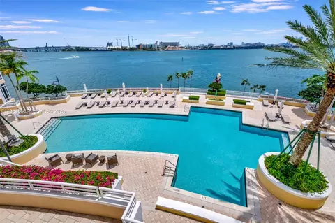 848 Brickell Key Dr #2602, Miami, FL 33131
