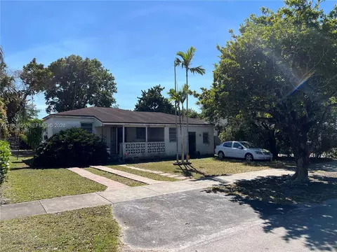 4420 SW 3rd St, Miami, FL 33134