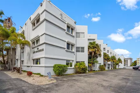1185 Marseille Dr #202, Miami Beach, FL 33141