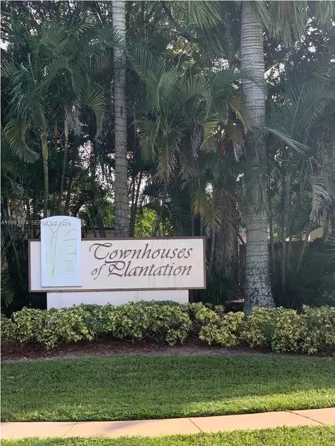 4751 NW 9th Dr #4751, Plantation, FL 33317