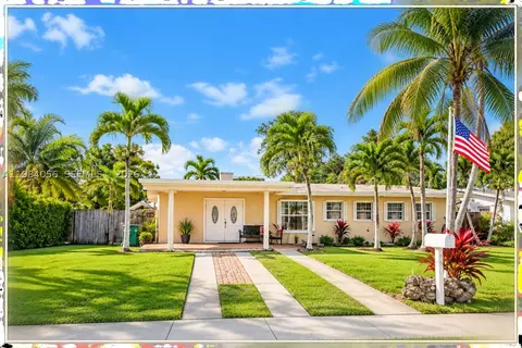 9365 Jamaica Dr, Cutler Bay, FL 33189