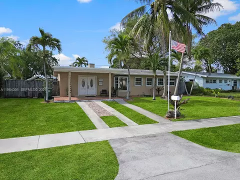 9365 Jamaica Dr, Cutler Bay, FL 33189