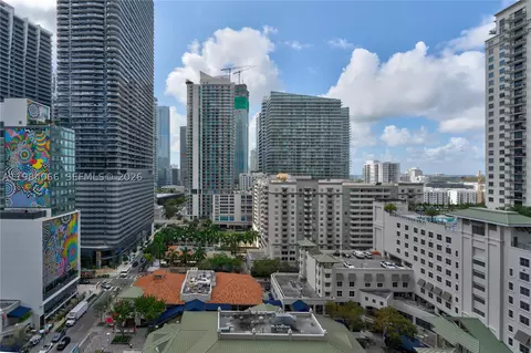 45 SW 9th St #1405, Miami, FL 33130
