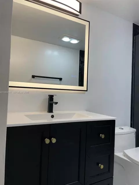 17000 NW 67th Ave #437, Hialeah, FL 33015