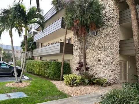 8315 SW 72nd Ave #104B, Miami, FL 33143