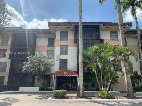 5530 NW 44th St #111C, Lauderhill, FL 33319