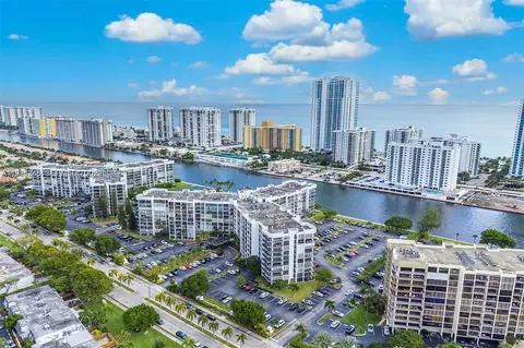 800 Parkview Dr #527, Hallandale Beach, FL 33009
