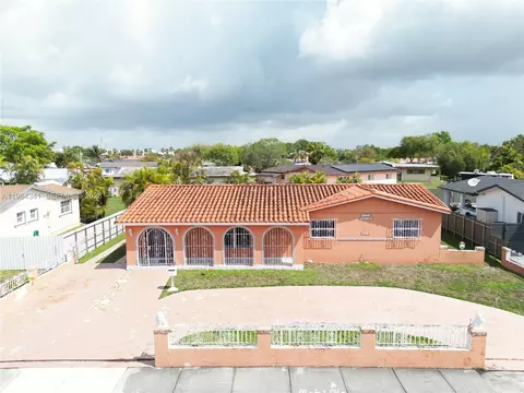 2791 Village Green Dr, Miami, FL 33175
