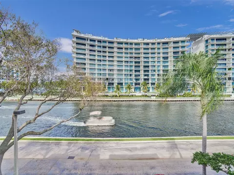 3245 NE 184th St #13305, Aventura, FL 33160