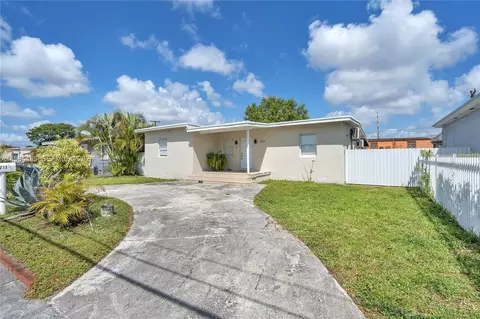 Exterior - 213 W 20th St, Hialeah, FL 33010 photo 2 of 3