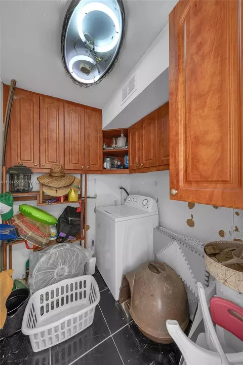 Other - 213 W 20th St, Hialeah, FL 33010 photo 4 of 5