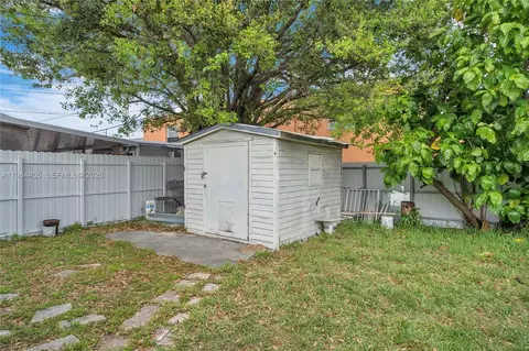 Exterior - 213 W 20th St, Hialeah, FL 33010 photo 3 of 3