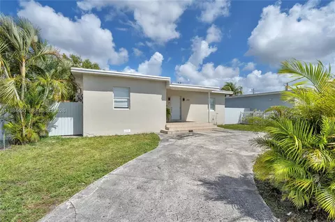 Exterior - 213 W 20th St, Hialeah, FL 33010 photo 1 of 3