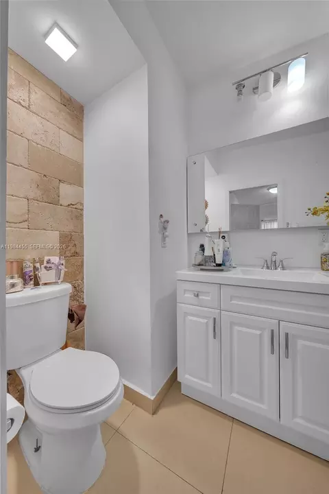 Bath - 213 W 20th St, Hialeah, FL 33010 photo 1 of 4