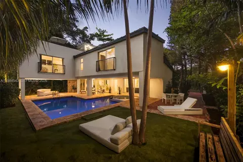 3090 Kirk St, Coconut Grove, FL 33133