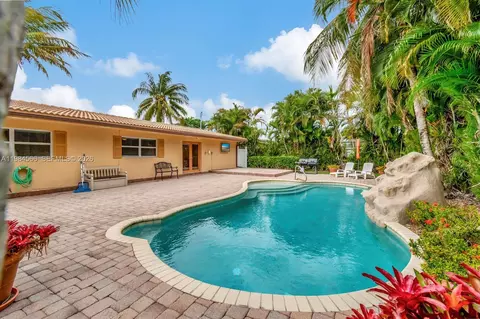 11 Forest Hills Ln, Boca Raton, FL 33431
