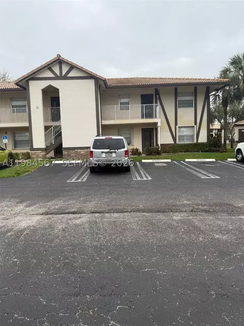 2305 NW 89th Dr #707, Coral Springs, FL 33065