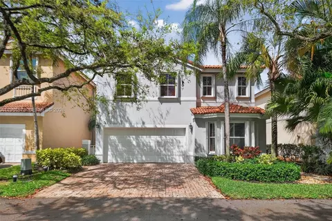 1860 Sweetbay Way, Hollywood, FL 33019