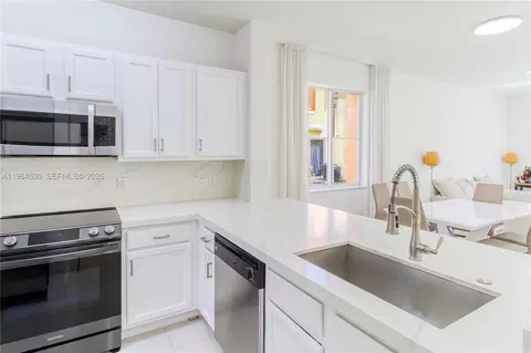 8920 SW 18th St, Miramar, FL 33025