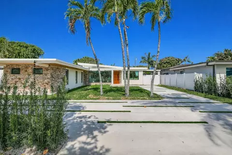 905 Fairway Dr, Miami Beach, FL 33141