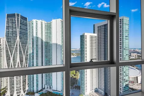 851 NE 1st Ave #3601, Miami, FL 33132