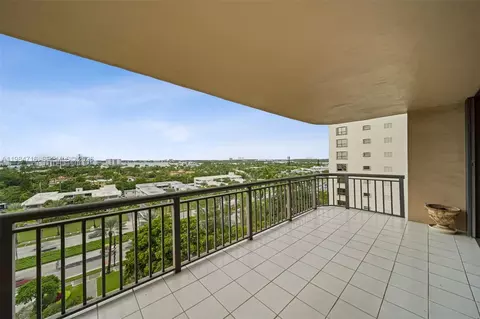 10175 Collins Ave #807, Bal Harbour, FL 33154