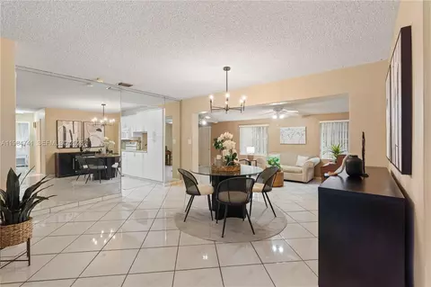 Dining - 7600 W 12th Ave, Hialeah, FL 33014 photo 1 of 3