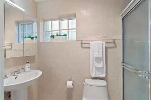 Bath - 7600 W 12th Ave, Hialeah, FL 33014 photo 1 of 3