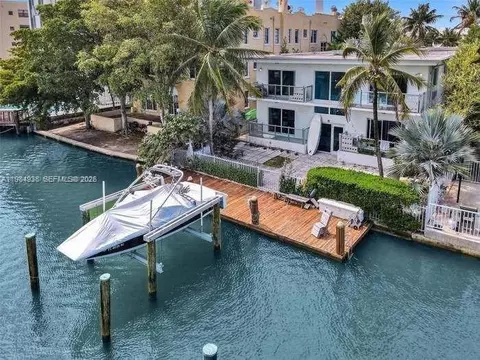 7171 Bay Dr #5, Miami Beach, FL 33141