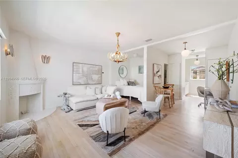 750 Espanola Way #4, Miami Beach, FL 33139