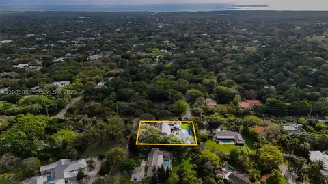 View/Area - 6700 SW 132nd St, Pinecrest, FL 33156 photo 6 of 6
