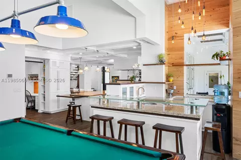Kitchen - 6700 SW 132nd St, Pinecrest, FL 33156 photo 6 of 6