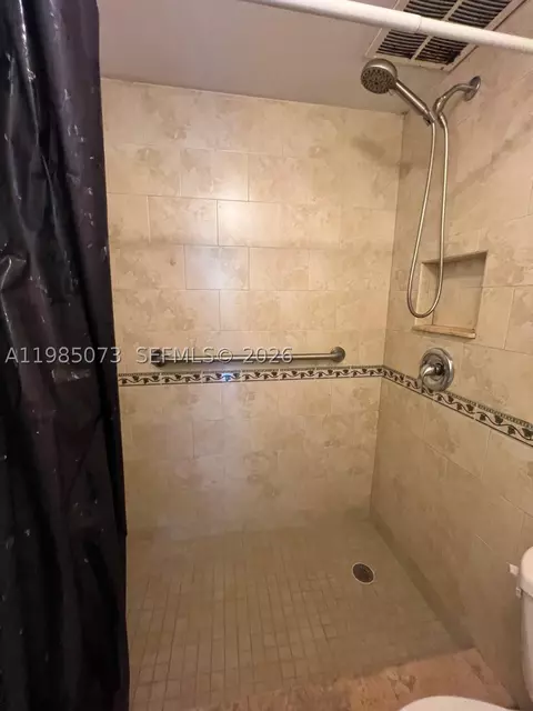 Bath - 1900 W 68th St #D207, Hialeah, FL 33014 photo 3 of 6