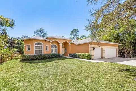 1440 16th Ave NE, Naples, FL 34120
