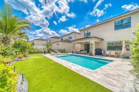 6114 Yerba Buena Ct, Lake Worth, FL 33467