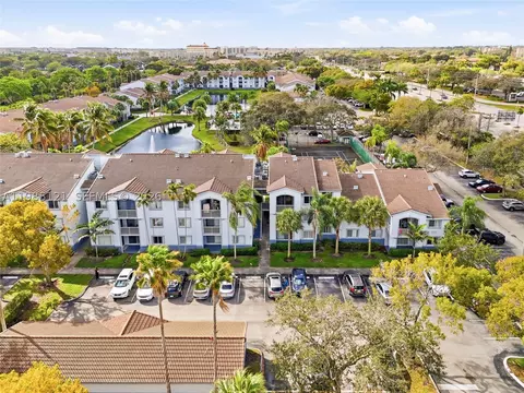 2600 S University Dr #303, Davie, FL 33328