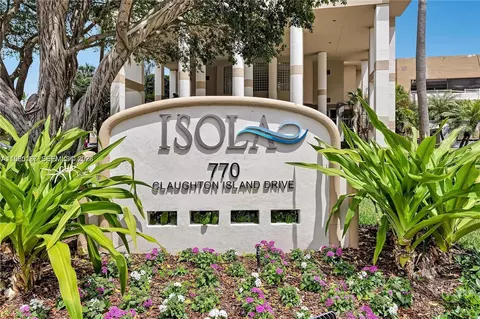 770 Claughton Island Dr #1614, Miami, FL 33131