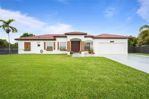 28104 SW 165th Ct, Homestead, FL 33033