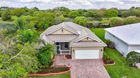 10701 SW Waterway Ln, Port Saint Lucie, FL 34987