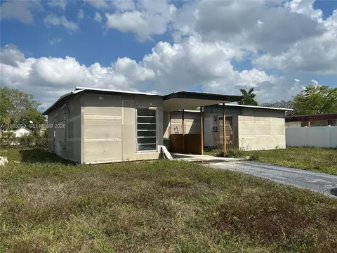 7802 NW 68th Ter, Tamarac, FL 33321