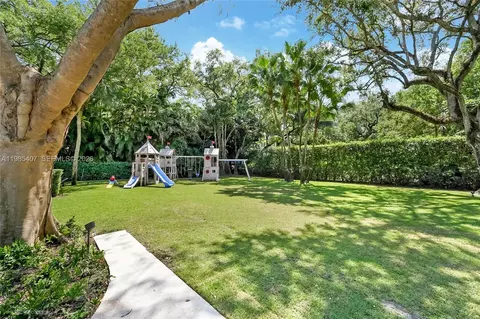 4550 Sunset Dr, Coral Gables, FL 33143 photo 52