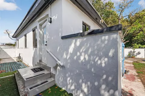 Exterior - 440 E 37th St, Hialeah, FL 33013 photo 5 of 7