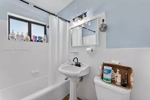 Bath - 440 E 37th St, Hialeah, FL 33013 photo 1 of 2