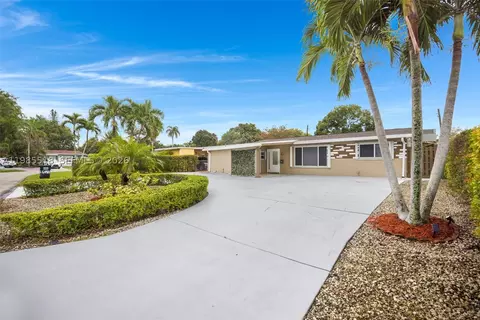 6450 Mckinley St, Hollywood, FL 33024