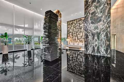 1800 S Ocean Dr #3908, Hallandale Beach, FL 33009