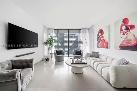 88 SW 7th St #1010, Miami, FL 33130