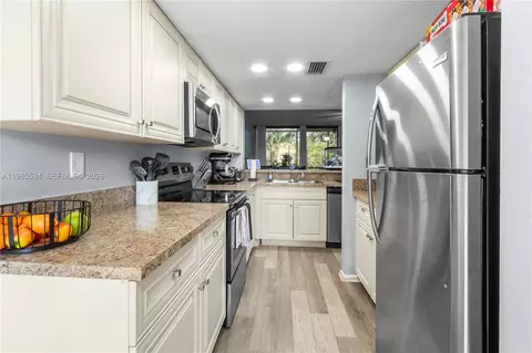 2810 SW 87th Ave #918, Davie, FL 33328